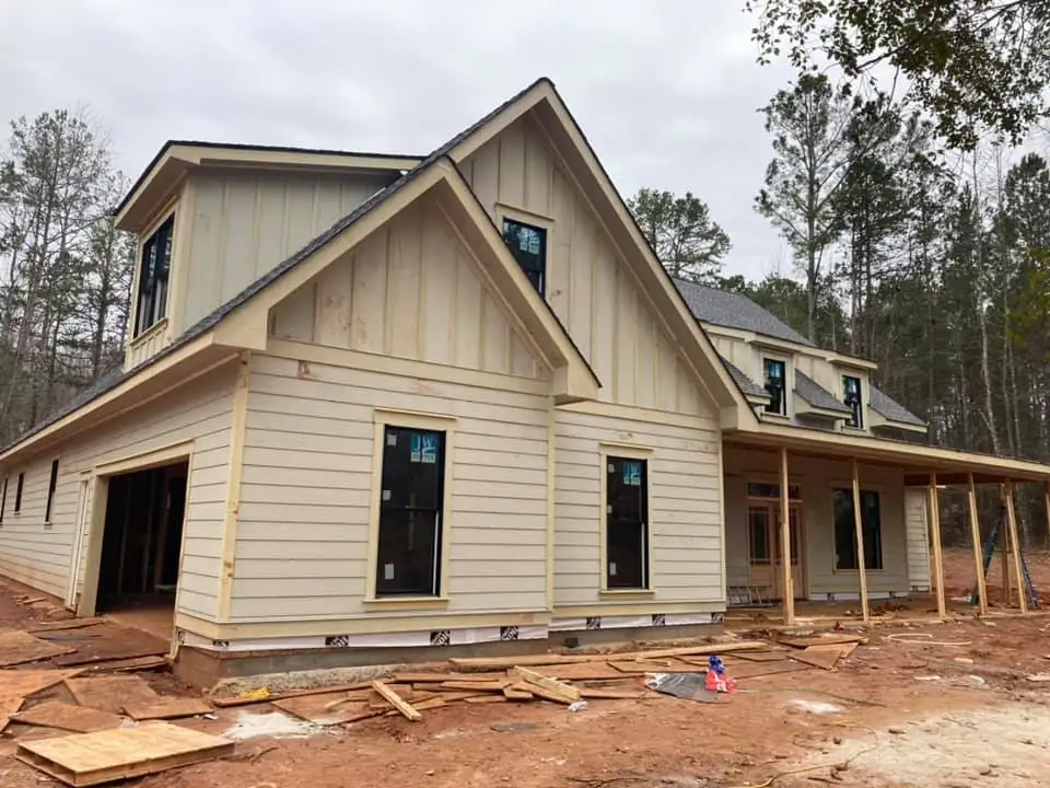 Farmhouse in Jefferson getting built