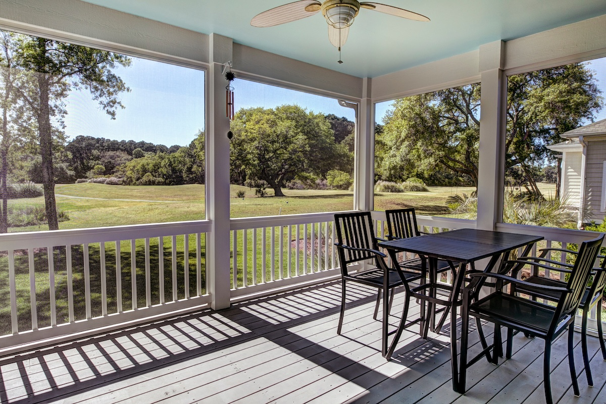 custom screened-in porch